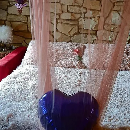 Storica Con A Uso Privato * Villeneuve